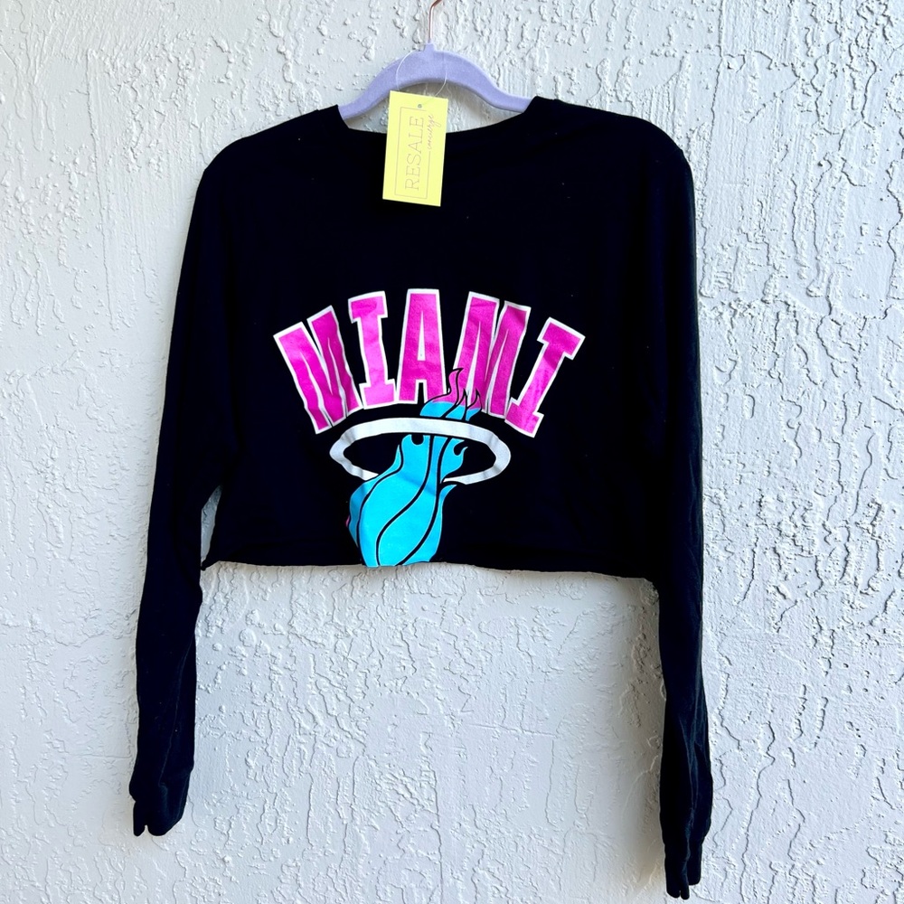 Miami heat cropped shirt Medium